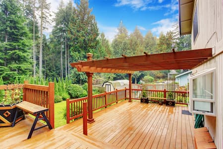 What Causes Dirt And Grime To Build Up On Your Deck